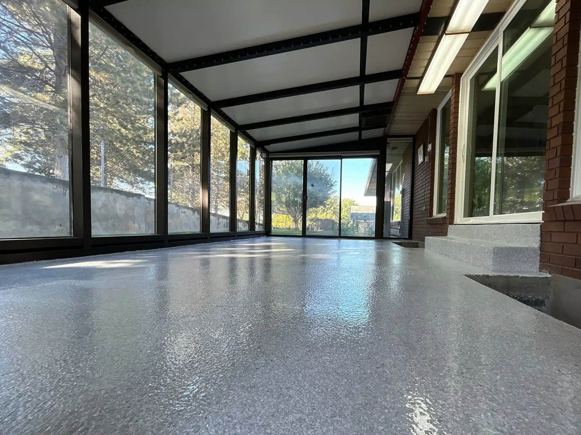 Maximize Your Business Space: Advantages of Epoxy Flooring for Commercial Use Epoxy Flooring