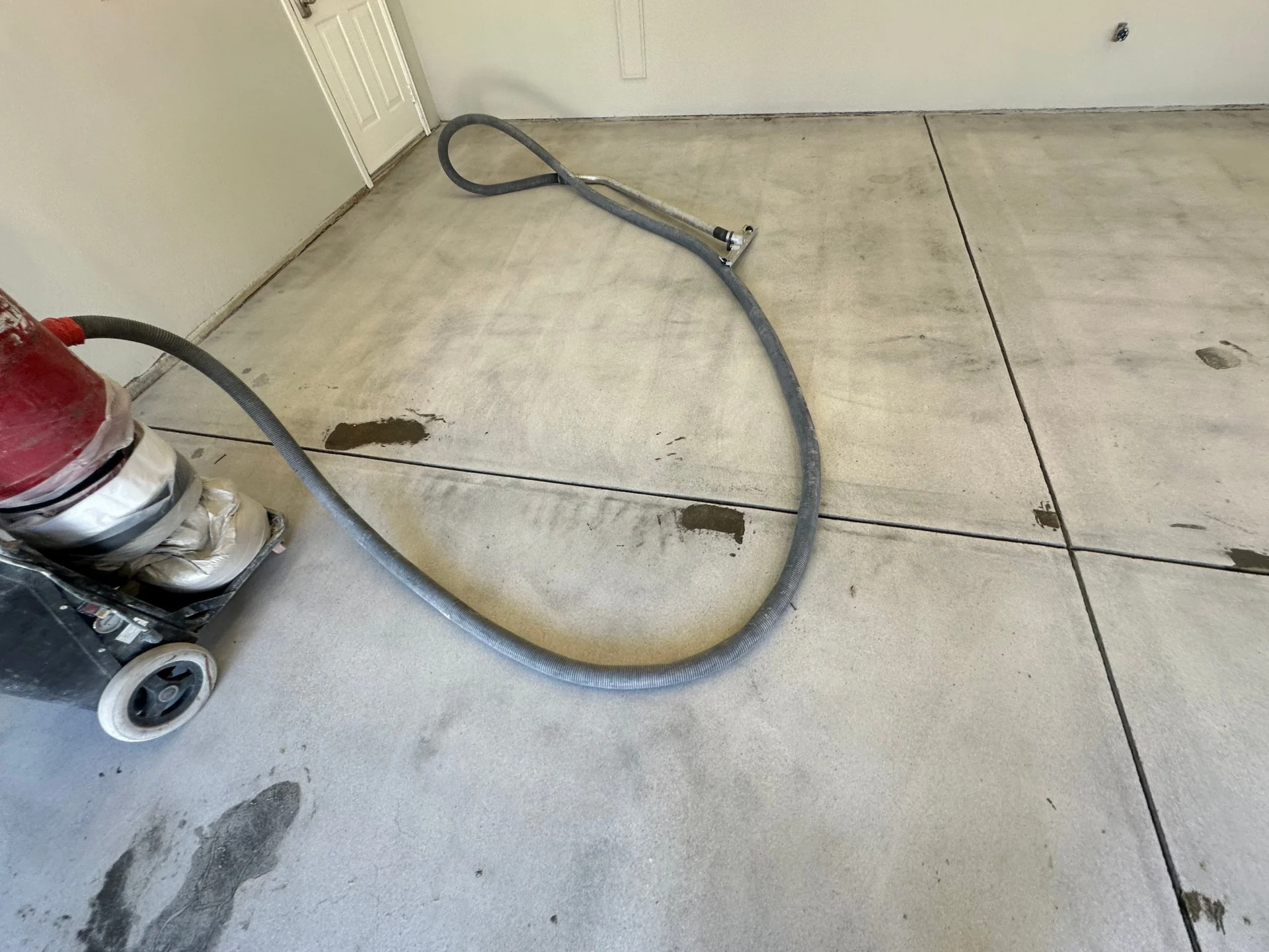 Aurora Garage Floor: Polyaspartic Coating Refreshed