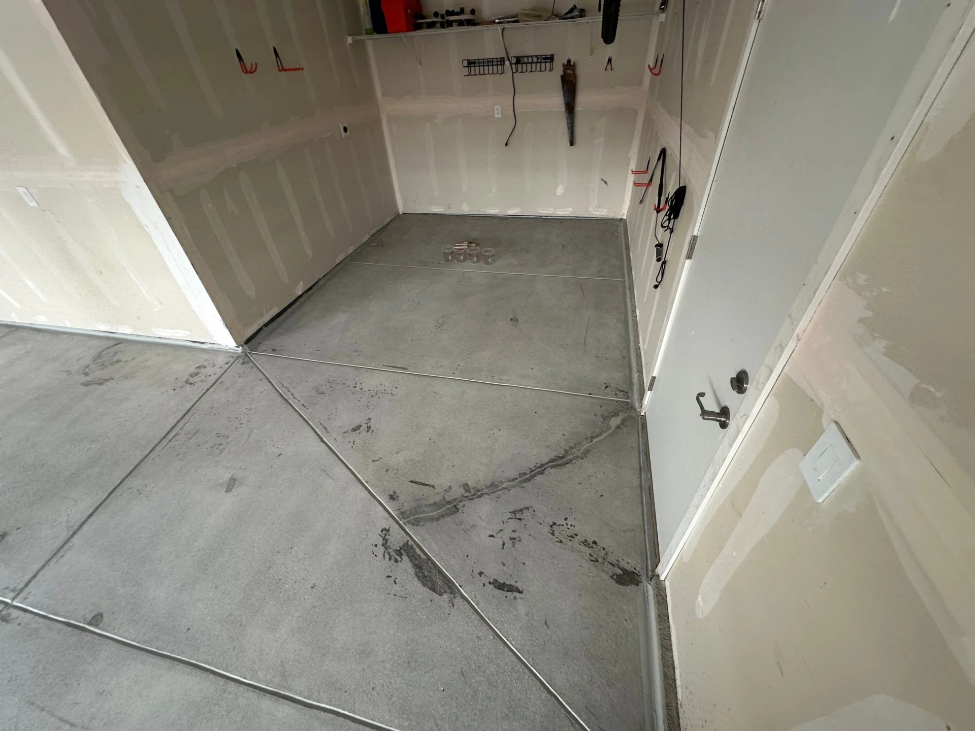 Thornton Garage Floor Coating: Quick & Reliable Polyaspartic