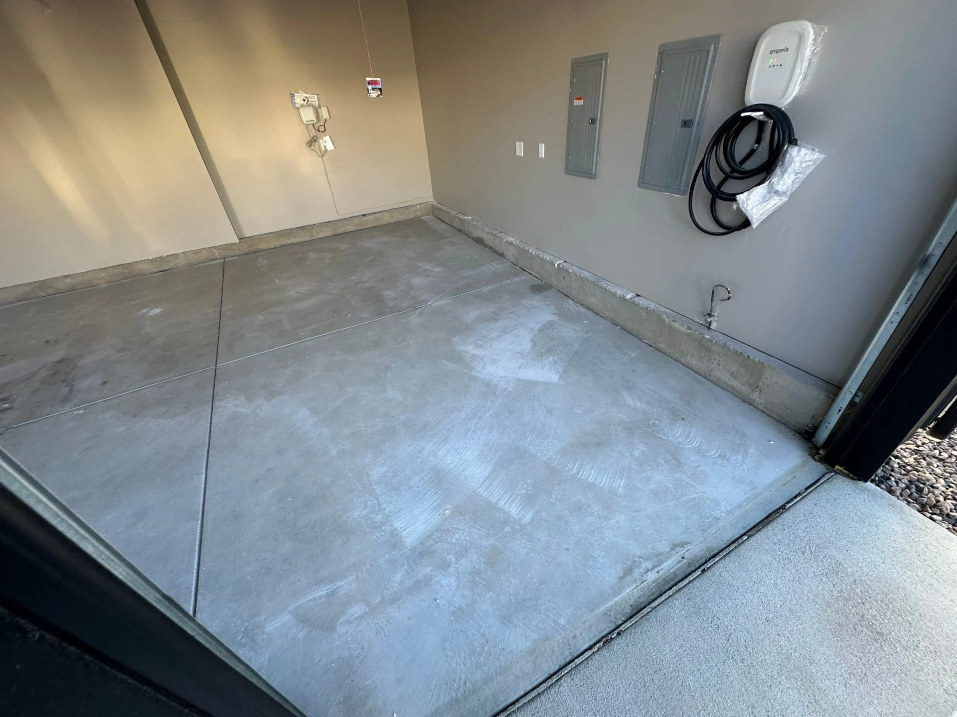 Louisville, CO 3-Car Polyaspartic Garage Floor Coating