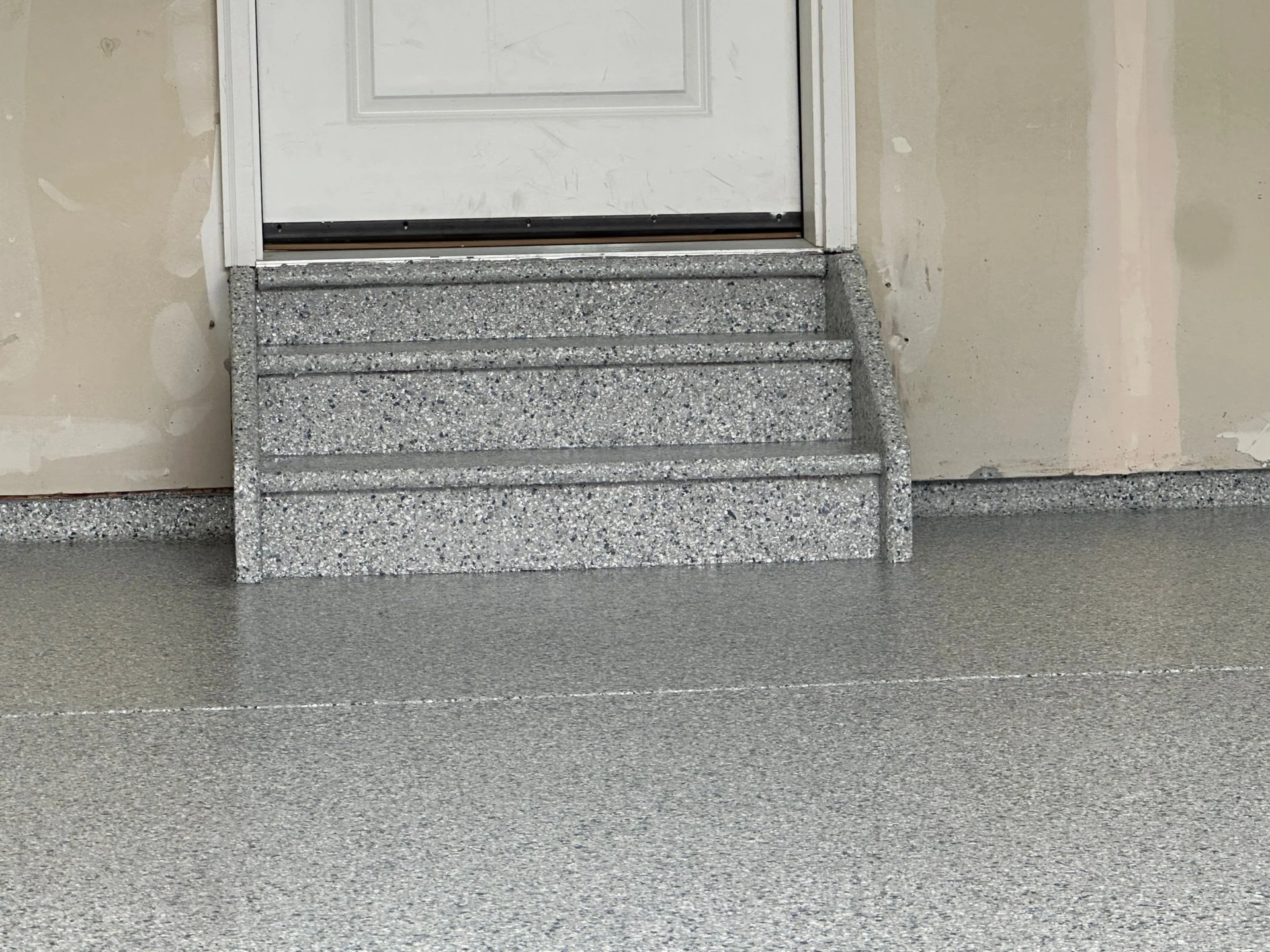 Thornton Garage Floor Coating: Quick & Reliable Polyaspartic