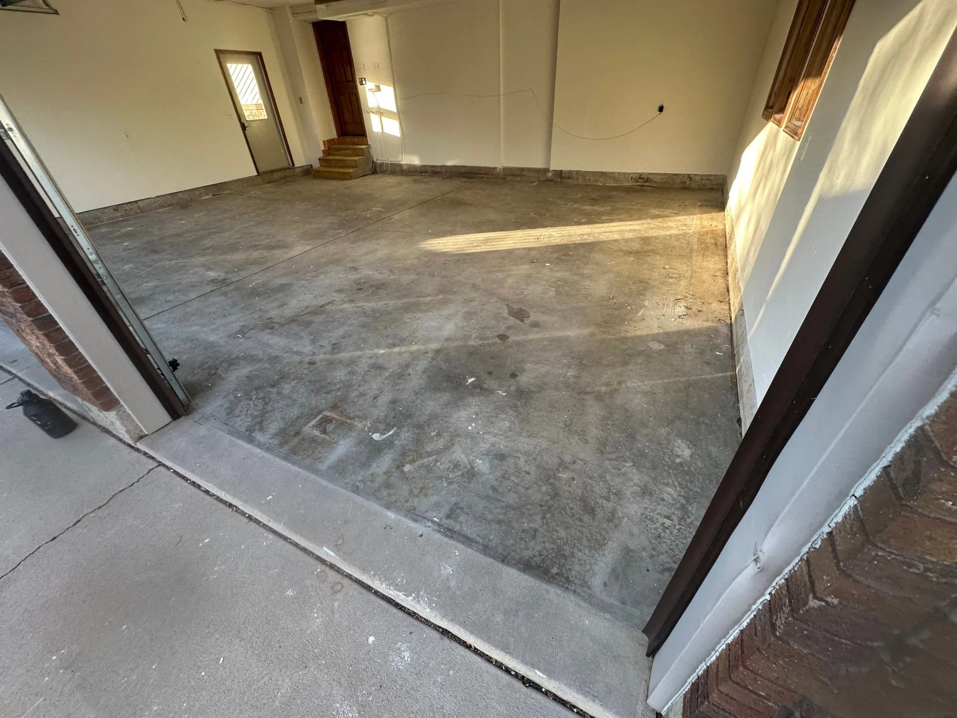 Littleton Garage Makeover: Flake Floor, Steps, Walls