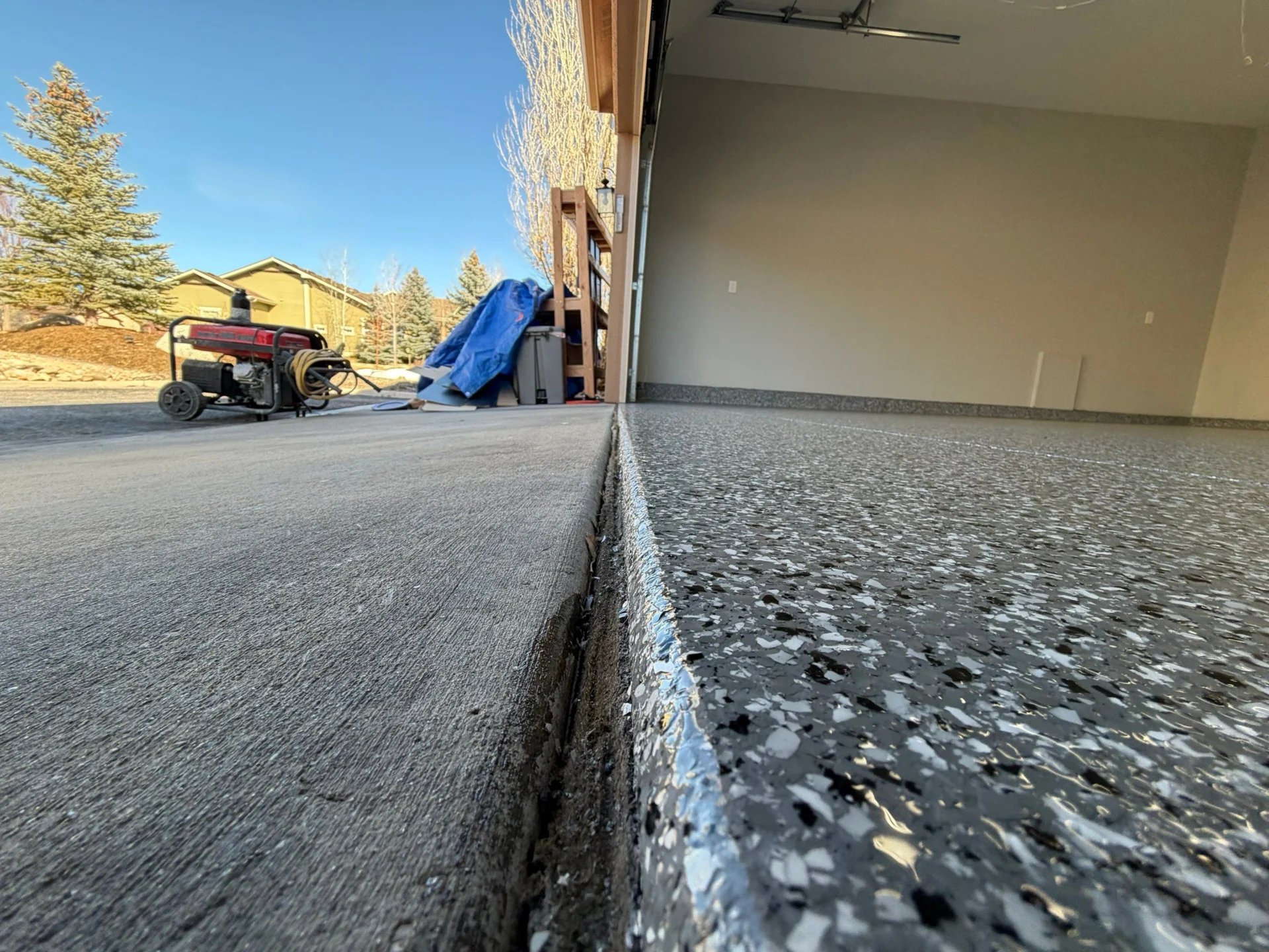 Colorado Springs Garage Floor Transformation: Polyaspartic Perfection