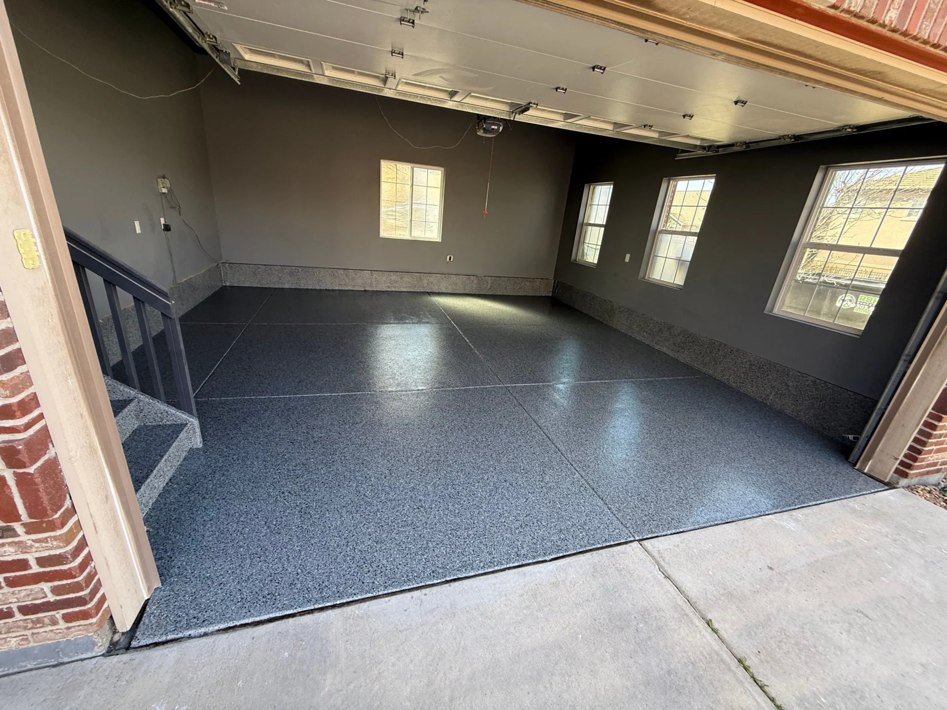 Aurora Polyaspartic Garage Floor & Steps