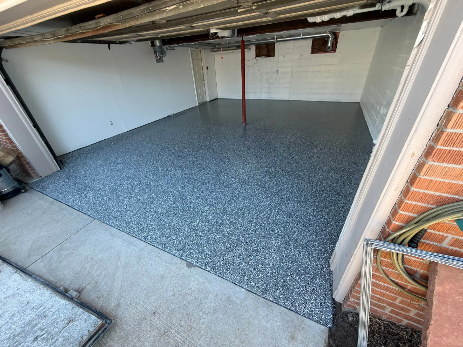 Denver Garage Floor Repair & Polyaspartic Coating